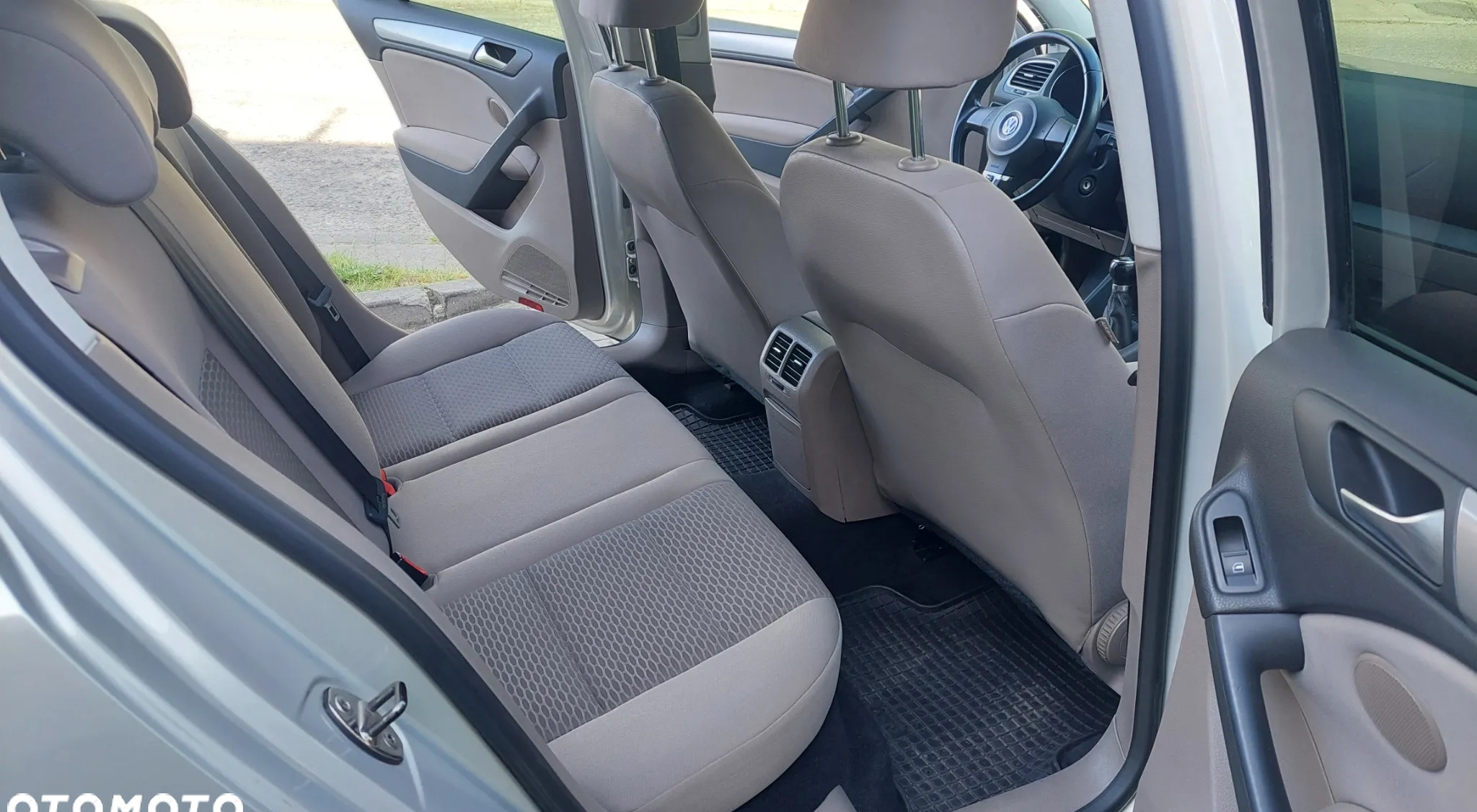 Volkswagen Golf cena 27900 przebieg: 170000, rok produkcji 2012 z Słupsk małe 154
